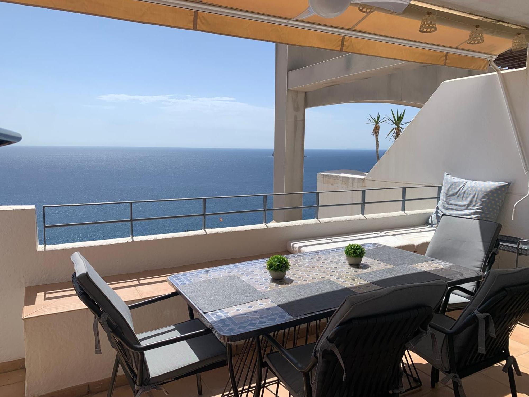 House -sea View-roof Terrace-swimming Pool- Apartment