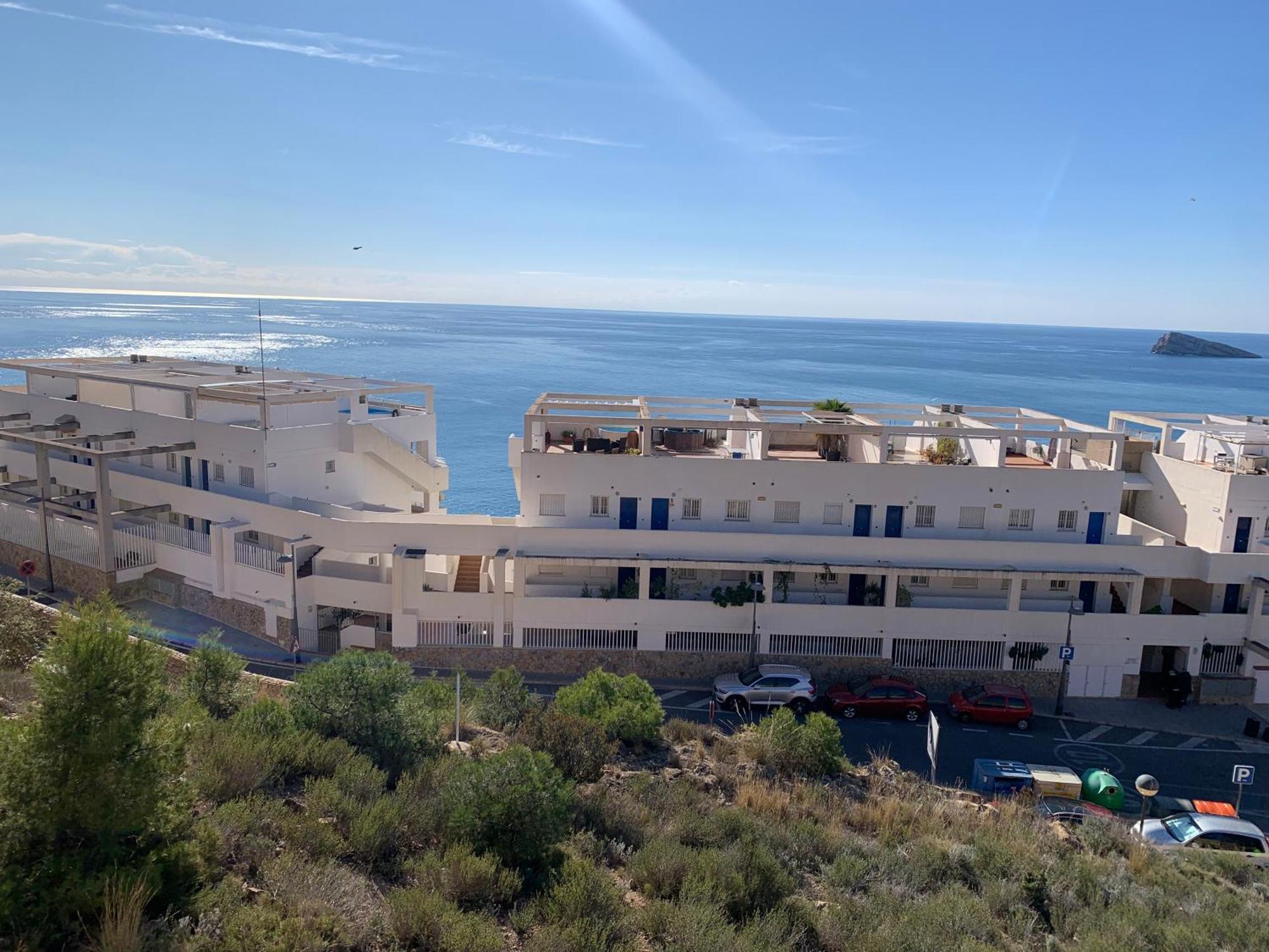 Apartment House -sea View-roof Terrace-swimming Pool- *